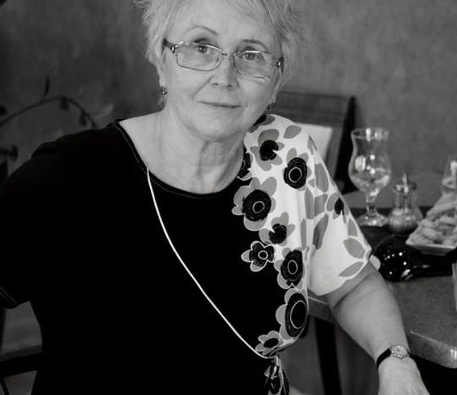 PhDr. Daniela Elena Hroncová-Faklová